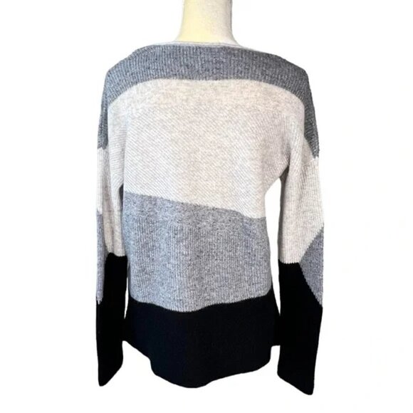 White + Warren Cashmere Sweater Women's Size XS Gray Black Colorblock Crew Neck - Picture 3 of 10